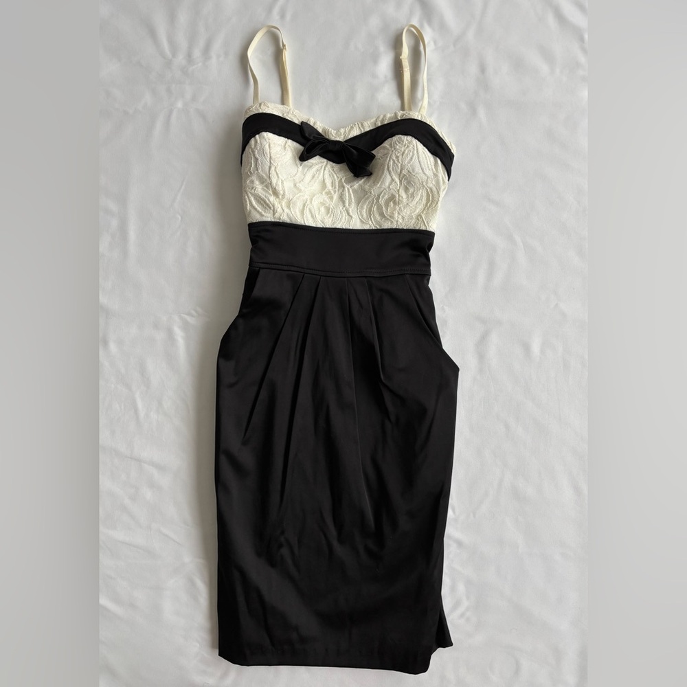 (Y2K) Jodi Kristopher formal dress with lace bust, satin skirt, pockets (size 5)